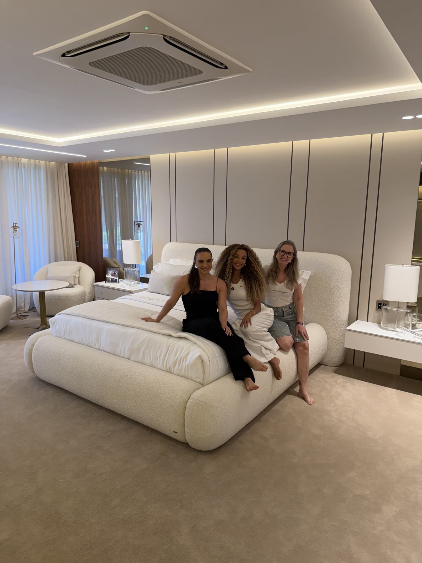 O quarto de Ludmilla e Brunna Gonçalves: sofisticação e conforto assinados pela Marken Fassi