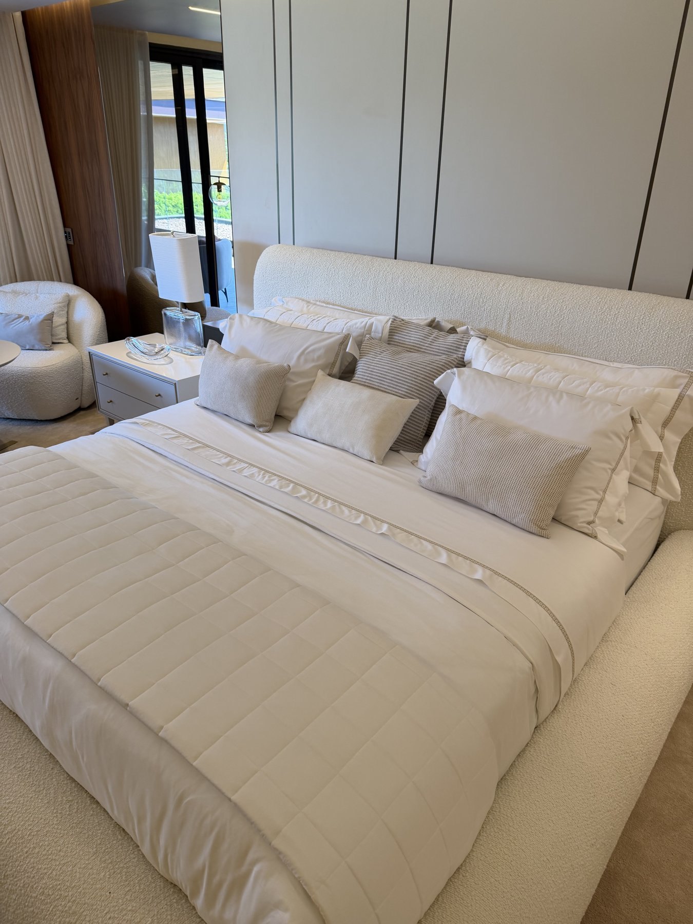 O quarto de Ludmilla e Brunna Gonçalves: sofisticação e conforto assinados pela Marken Fassi