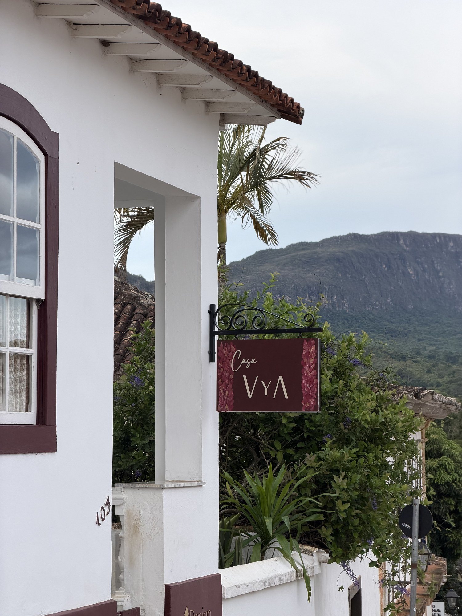 Marken Fassi na Casa VYA Design durante a Semana Criativa de Tiradentes