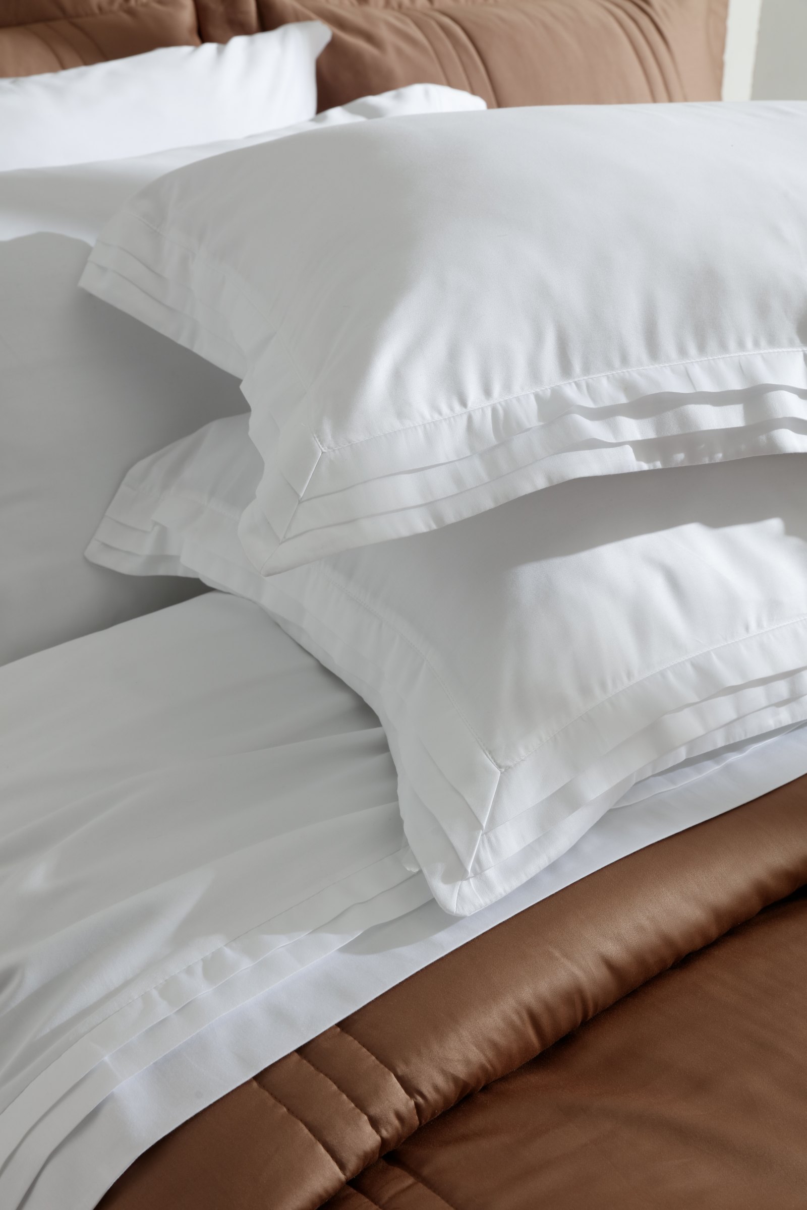 Domos Bedding Set